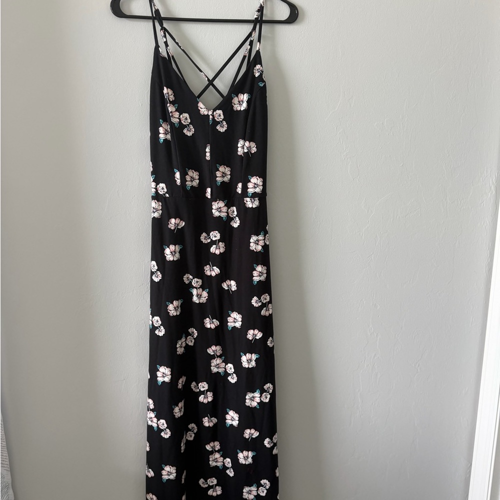Market & Spruce Black Maxi Dress with White and Light Pink Floral Print